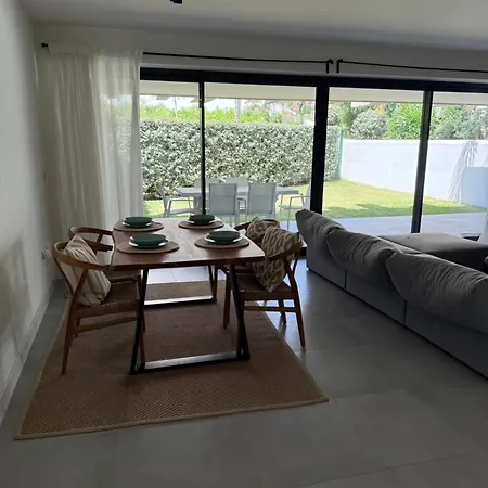 Estepona, Oasis 325 Estepona
